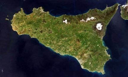 Assemblea di Pergusa: si va avanti per una grande alleanza politica in vista delle elezioni regionali siciliane del prossimo anno