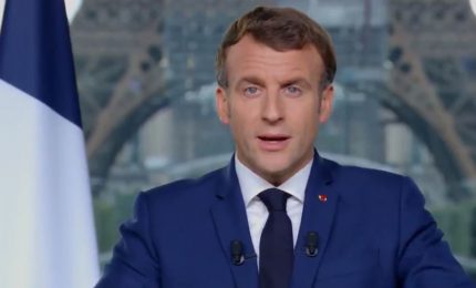 La linea di Macron su green pass e obblighi vari non verrà mai applicata. Ecco perché