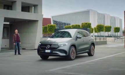 Mercedes-Benz, con EQA il test drive arriva sotto casa 