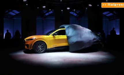 Mustang svela la Mach-E GT con Vogue Talents