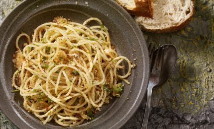 Gli spaghetti alla carrettiera non vanno preparati con il pomodoro!/ SERALE