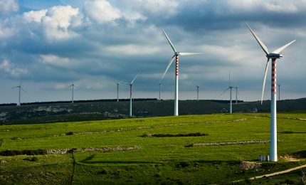 Aumento bolletta elettrica del 40% in una Sicilia che produce tanta energia eolica! E anche il nucleare.../ MATTINALE 490