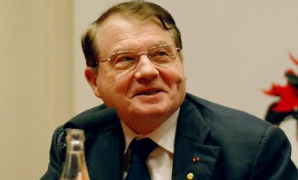 Covid, Luc Montagner invita a valutare "i decessi che si verificano nei giorni successivi alla vaccinazione"