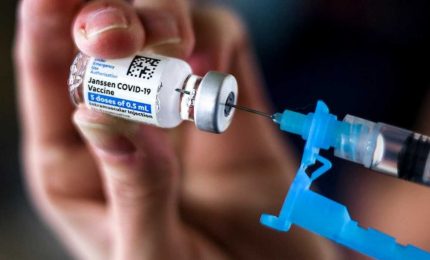 VACCINI & AFFARI/ Alla Pfizer si prevedono 33 miliardi di dollari di ricavi tra richiami e vaccinazioni ai bambini. E vai!