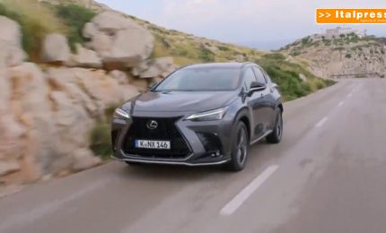 Arriva in Italia la nuova generazione di Lexus NX