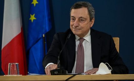 Ma in Italia le leggi le fa ancora il Parlamento o pensa a tutto Mario Draghi?/ MATTINALE 460