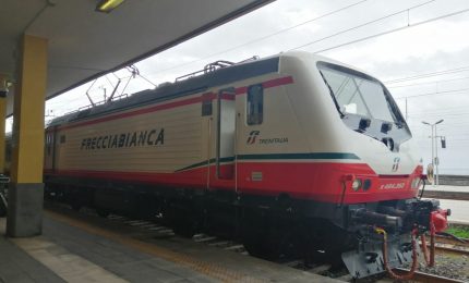 Domenica prima corsa del treno Frecciabianca in Sicilia