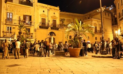 Covid, in Sicilia obbligo di mascherina anche in luoghi aperti affollati