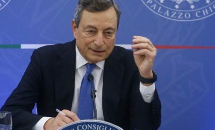 Il Super Green pass? Doppio errore del Governo Draghi. Il freddo più forte dei vaccini anti-Covid/ MATTINALE 494