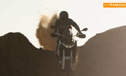 Arriva tuareg 660, la moto adventure di Aprilia