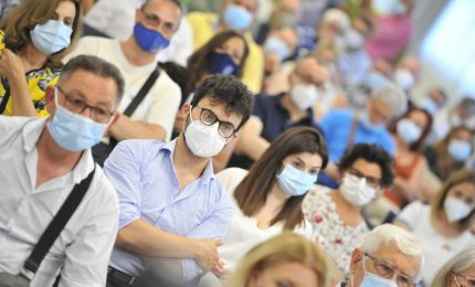 Covid, in Sicilia da domani più controlli e mascherine all’aperto