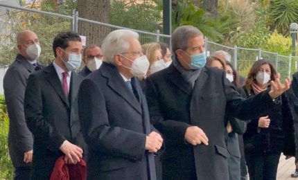 Mattarella visita i giardini di Palazzo d’Orleans