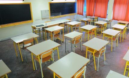 In Sicilia “gialla” scuole aperte da lunedì, perplessità dalla Regione