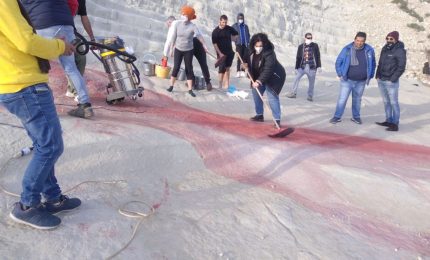 Scala dei Turchi, Musumeci “Gara di civismo. Eliminate le macchie”