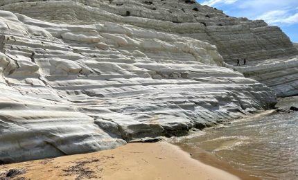 Individuati autori vandalismo Scala dei Turchi, due denunciati