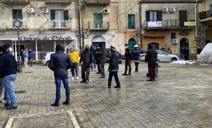 Omicidio a Raffadali, 24enne ucciso in piazza a colpi di pistola