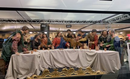 “L’ultima cena” di Caltanissetta in mostra all’aeroporto di Fiumicino