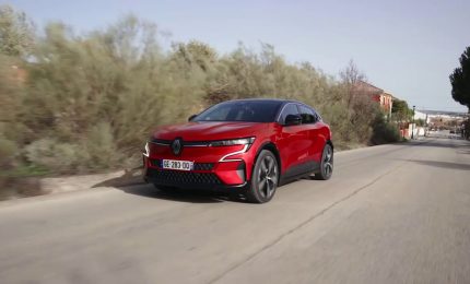 Megane E-Tech Electric, arriva la "Renaulution"