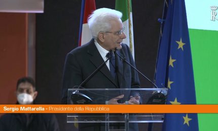 Mattarella "Fiducia tra i bambini diventi fiducia tra gli Stati"