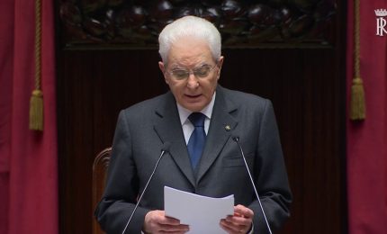 Parlamento, Mattarella "Tenere insieme decisioni e democrazia"