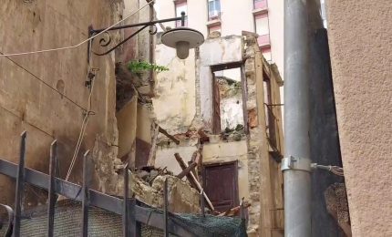 Palazzina crollata a Palermo per il maltempo, sopralluogo di Musumeci