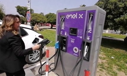 Enel inaugura a Palermo stazione ricarica veloce per veicoli elettrici