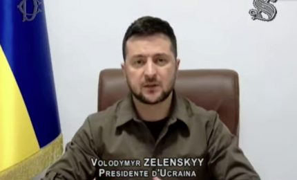 Zelensky al Parlamento italiano: "Immaginate Genova come Mariupol"