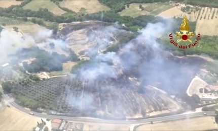 Vasto incendio nel ternano