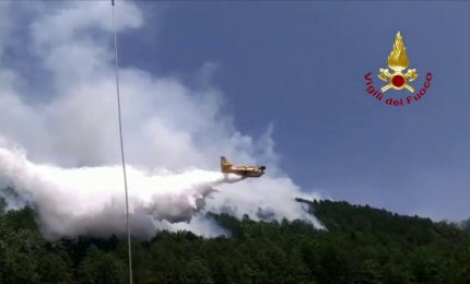 Vasto incendio boschivo in provincia di Frosinone