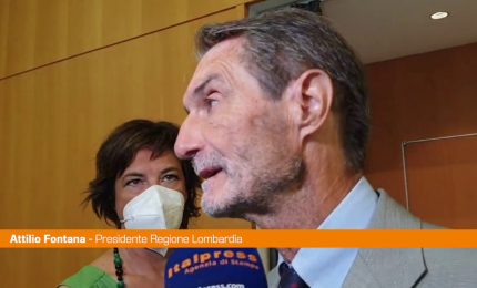 Vaccini,  Fontana "da domani attive prenotazioni per quarta dose"