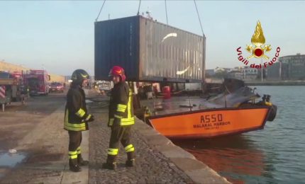 Crotone, tre morti per l'esplosione in un rimorchiatore al porto