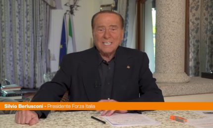 Berlusconi "Tassa unica al 2% per l'acquisto della prima casa"