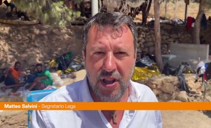 Blitz Salvini a Lampedusa "Questa non è accoglienza"