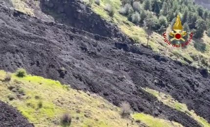 Escursionista in difficoltà sull'Etna, soccorso dai vigili del fuoco