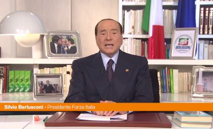 Berlusconi "Dalla sinistra parole a vanvera su parità donne"