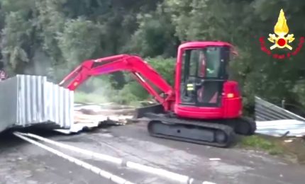 Maltempo sul litorale Pontino, Vigili del Fuoco liberano strade