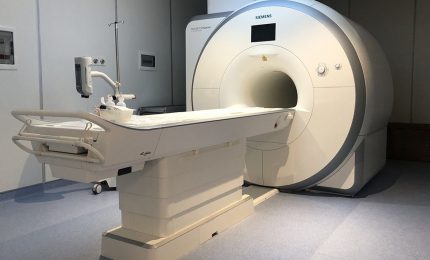 Per il caro-bollette non ci sono solo imprese che chiudono e famiglie in tilt ma anche ospedali a rischio Tac Pet e Risonanze magnetiche