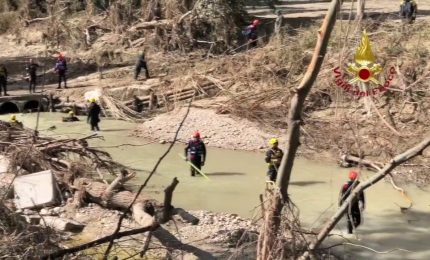 Maltempo nelle Marche, sommozzatori cercano dispersi nel fiume Nevola