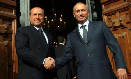 Il ciclone di Silvio Berlusconi amico di Putin