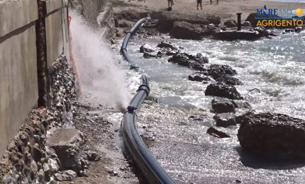 Una fogna inquina il mare di San Leone ad Agrigento (video) e le piogge violente cominciano a funestare la Sicilia/ MATTINALE 802