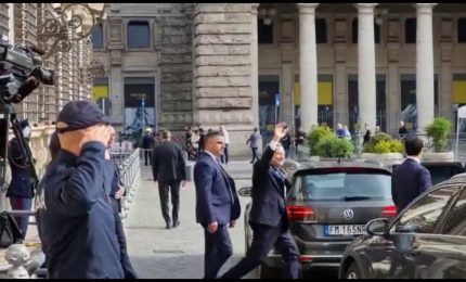 Draghi lascia Palazzo Chigi dopo il passaggio di consegne a Meloni