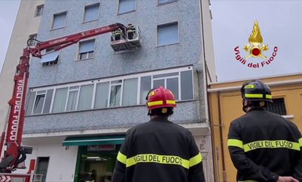 Marche, continuano le verifiche dei vigili del fuoco dopo il sisma