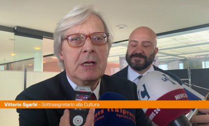 Sgarbi "La Calabria dà il massimo rilievo ai Bronzi di Riace"