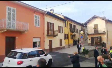 Papa Francesco torna a casa a Portacomaro e incontra i parenti