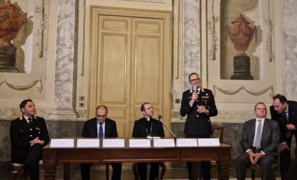 I Carabinieri restituiscono libri rubati alla Biblioteca di Monreale