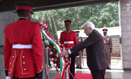 Kenya, Mattarella depone una corona al Mausoleo del Primo Presidente