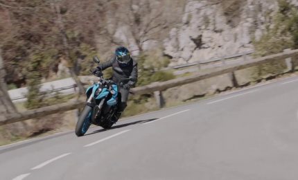 Da Suzuki la nuova street  fighter GSX-8S