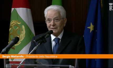 Mattarella "La pace tra i popoli va costantemente difesa"