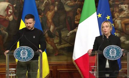 Meloni a Zelensky "Dall'Italia sostegno a 360 gradi"