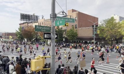 Maratona di New York, festa per le strade di Brooklyn